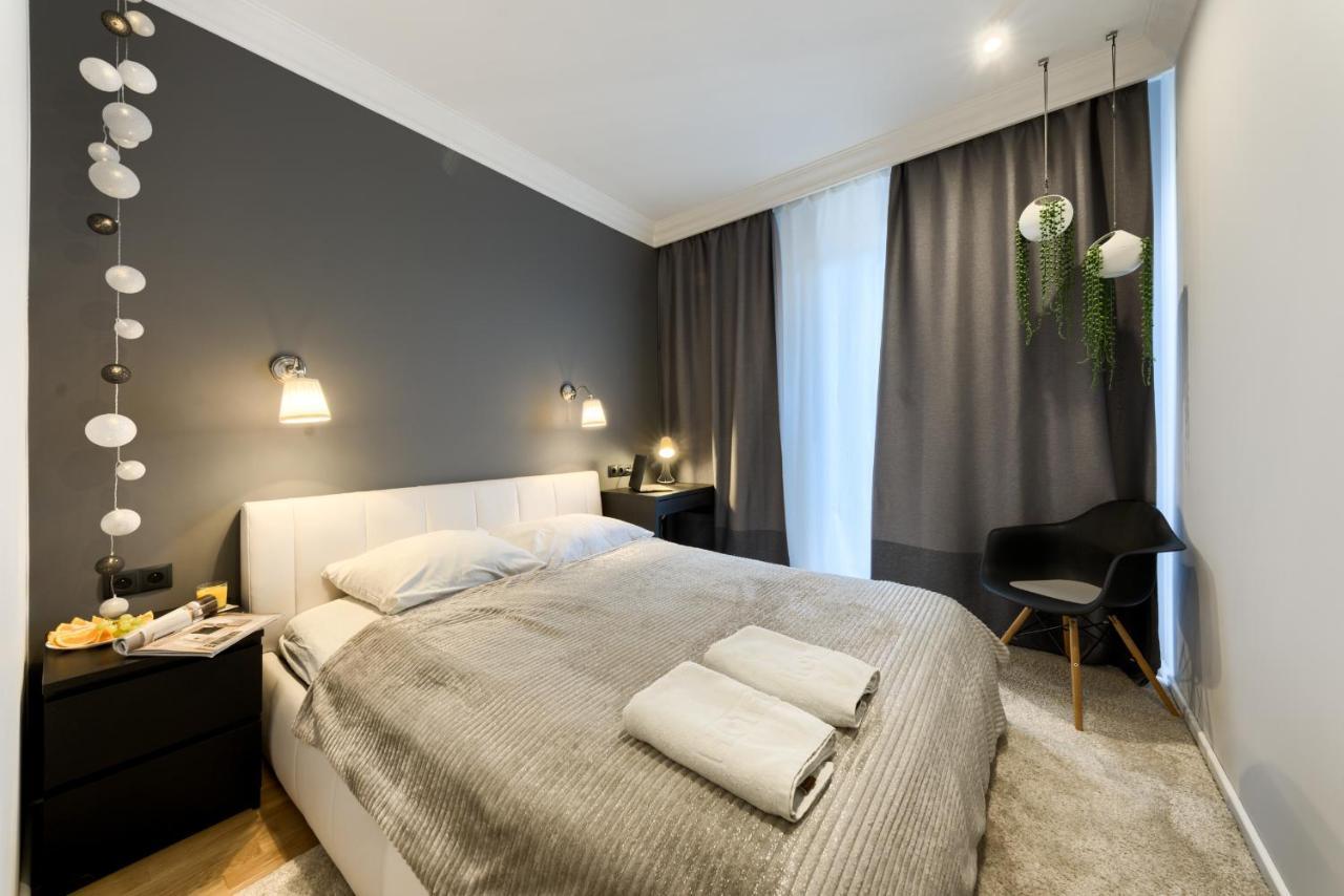 Kazou Residence Warsawa Bagian luar foto