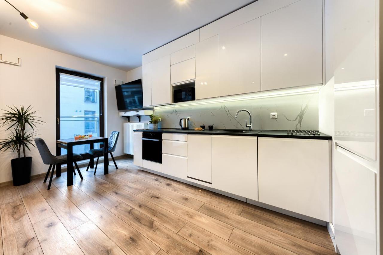 Kazou Residence Warsawa Bagian luar foto
